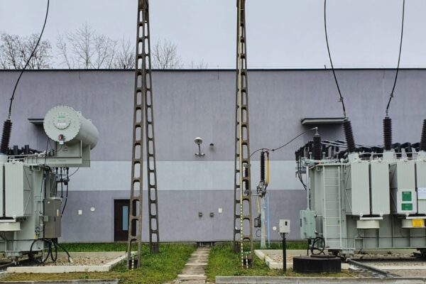 Stanowiska transformatorów i transformatory 110/15/6 kV